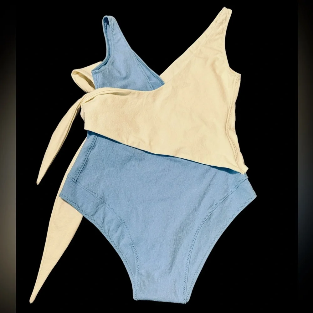 LISA MARIE FERNANDEZ**Blue/White Louise Wrap One-Piece Swim**Size 3;Large $550 - Picture 5 of 6